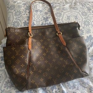 Damaged Authentic Louis Vuitton Totally MM